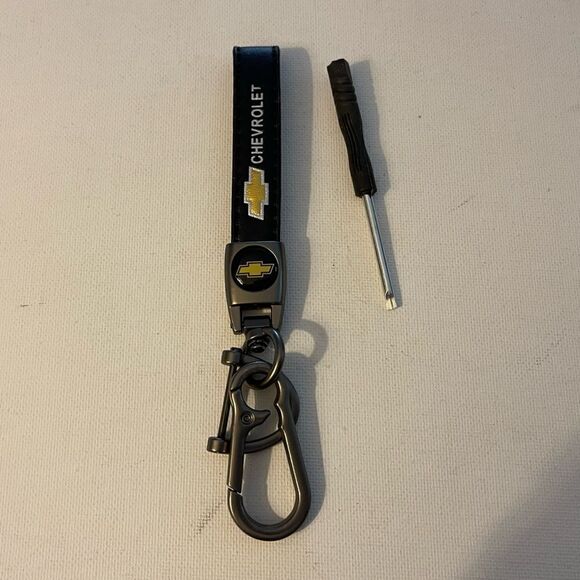 Chevrolet fob Keychain in Black leather NWT - Picture 1 of 5